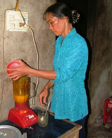 Mắc bệnh lạ, chàng sinh viên quanh năm chỉ... húp cháo thay cơm