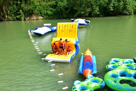 ...và phút nghỉ ngơi giữa lòng sông Chày mát lạnh