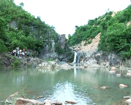 Vào rừng tắm khe, hai nữ học sinh chết đuối - 1 Hiện trường xảy ra vụ tại nạn thương tâm làm 2 học sinh tử vong