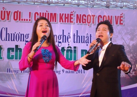 Hàng ngàn khán giả có mặt tại Sân khấu: Tôi hát cho dân tôi nghe