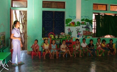 Một buổi học của các cháu Trường Mầm non Xuân Trạch.