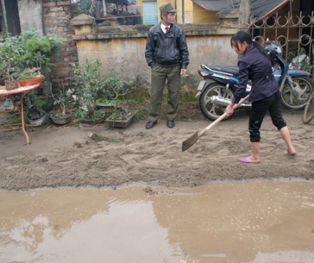 Lội bùn đi chợ Viềng cầu may - 5