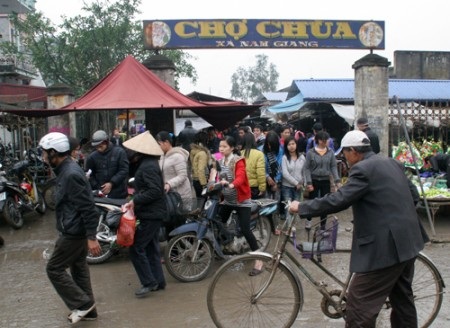 Lội bùn đi chợ Viềng cầu may - 6