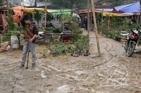 Lội bùn đi chợ Viềng cầu may - 4