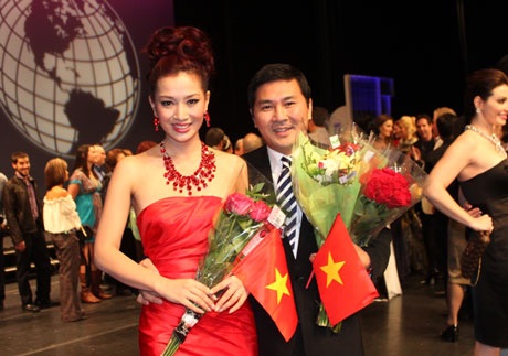 Thu Hương đoạt Á hậu 2 Quý bà Thế giới - 6 Thu Hương đoạt Á hậu 2 Quý bà Thế giới - 6