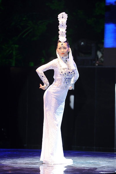 Linh Nga hóa thành thiên nga trắng - 1