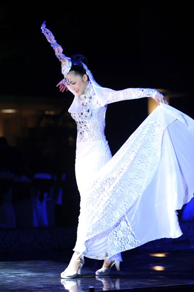 Linh Nga hóa thành thiên nga trắng - 5