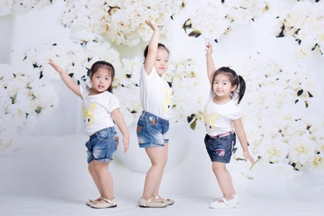 Ngắm “thiên thần” nhà Thúy Hằng - Thúy Hạnh đón Giáng sinh - 5