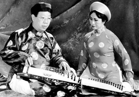 Mối tình kỳ lạ của danh ca Bạch Yến (I) - 2 Mối tình kỳ lạ của danh ca Bạch Yến (I) - 2