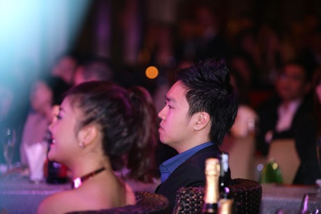 Văn Mai Hương - Lê Hiếu ngượng ngập thi hôn ngày Valentine - 2