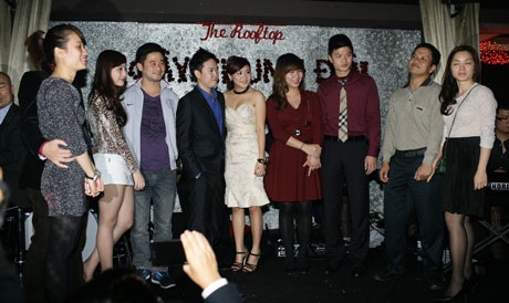 Văn Mai Hương - Lê Hiếu ngượng ngập thi hôn ngày Valentine - 5