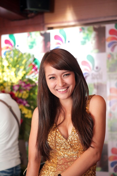 Bạn gái cũ của “sao mai” Hoàng Nghiệp khoe vũ đạo bốc lửa - 2