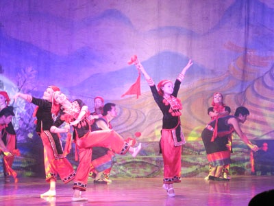 Liên hoan Ca Múa Nhạc ba nước Việt Nam – Lào - Campuchia - 1 Liên hoan Ca Múa Nhạc ba nước Việt Nam – Lào - Campuchia - 1