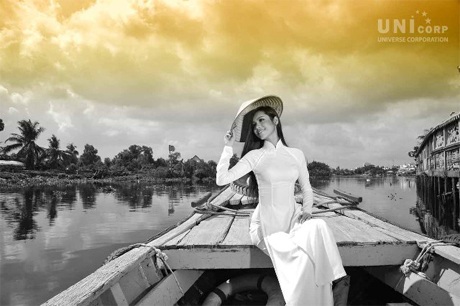 Á hậu Hoàng My dịu dàng giữa sông nước - 2 Á hậu Hoàng My dịu dàng giữa sông nước - 2