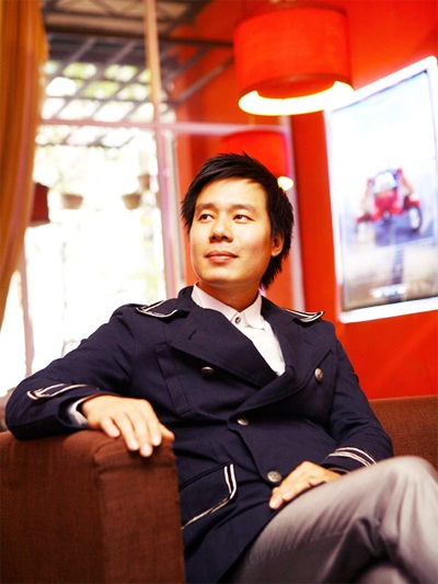 “Sao mai” Xuân Hảo: “Vợ tôi xinh đẹp và tài năng” - 1 “Sao mai” Xuân Hảo: “Vợ tôi xinh đẹp và tài năng” - 1