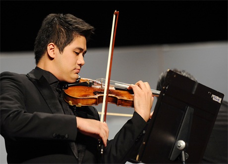 Phú Quang cổ vũ chàng rể thực hiện đêm nhạc tại Hà Nội - 1 Phú Quang cổ vũ chàng rể thực hiện đêm nhạc tại Hà Nội - 1