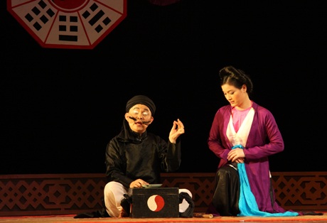 Theo chân "vua hài đất Bắc" đi diễn hề chèo cổ - 8 Theo chân "vua hài đất Bắc" đi diễn hề chèo cổ - 8