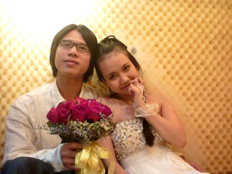 Tác giả “Về ăn cơm” bật khóc khi lần đầu nhìn con gái - 4 Tác giả “Về ăn cơm” bật khóc khi lần đầu nhìn con gái - 4