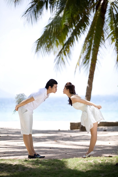 Siêu mẫu Vĩnh Thụy tung tăng bên “người cũ” của Lam Trường - 3 Siêu mẫu Vĩnh Thụy tung tăng bên “người cũ” của Lam Trường - 3
