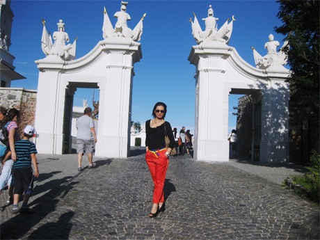 Thuý Hằng du hí ở Châu Âu - 11 Thuý Hằng du hí ở Châu Âu - 11