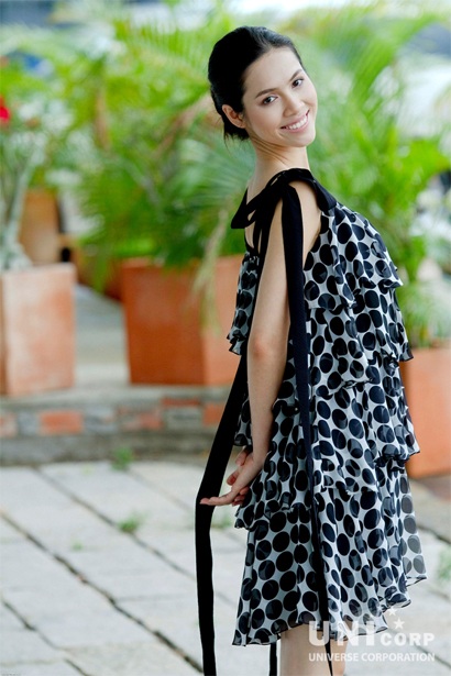 Á hậu Hoàng My: Vẻ đẹp ngọt ngào tuổi đôi mươi - 3 Á hậu Hoàng My: Vẻ đẹp ngọt ngào tuổi đôi mươi - 3