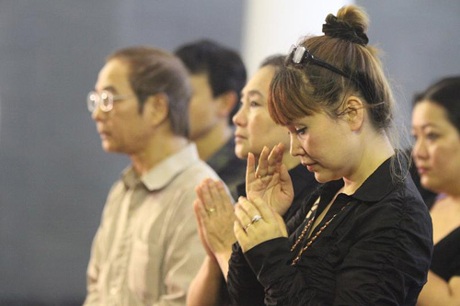 Nhiều nghệ sĩ xúc động tiễn đưa NSND Quý Dương - 16