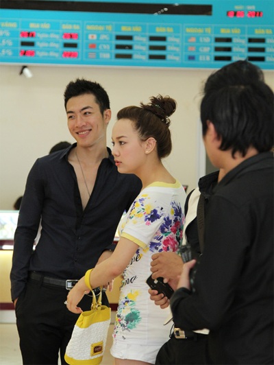 Hoài Thu “tình tứ” với Á vương Hà Trọng Tài - 3