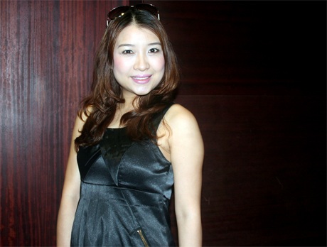 Diễn viên Quỳnh Tứ “lộ” bụng bầu - 2