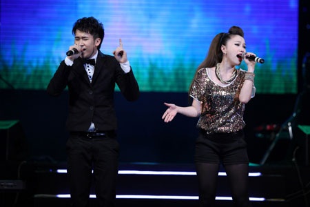 Đàm Vĩnh Hưng mặc lại trang phục cũ - 8