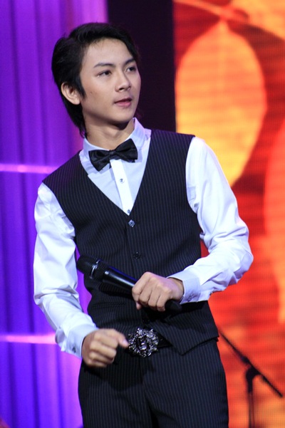 Hoài Lâm có đúng là con ruột danh hài Hoài Linh? - 1