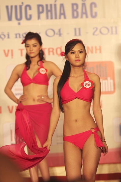 Ngắm các thiếu nữ dân tộc trình diễn bikini - 4