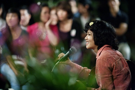 Lê Cát Trọng Lý khép lại chuyến du ca tại Hà Nội - 3 Lê Cát Trọng Lý khép lại chuyến du ca tại Hà Nội - 3