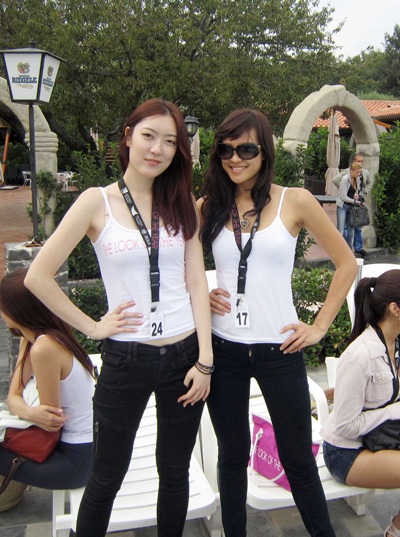 “Chân dài” Phương Mai được chọn trình diễn cho NTK Lorenzo Riva - 6