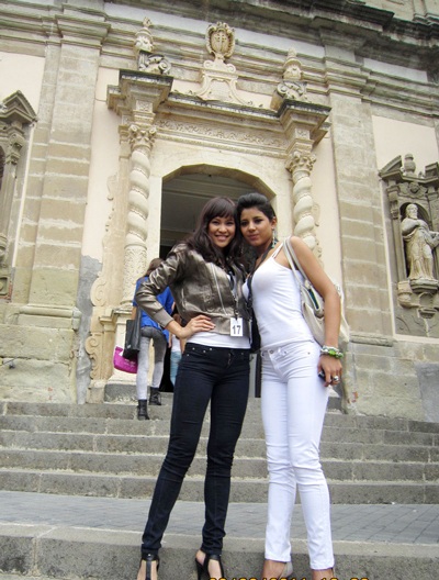 “Chân dài” Phương Mai được chọn trình diễn cho NTK Lorenzo Riva - 7