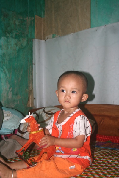 Nghệ sĩ Hà Nội ủng hộ nữ ca sĩ với đứa con không có hậu môn - 3