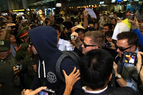 Westlife phấn khích giữa vòng vây fan Việt - 19