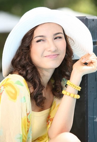 Hoa hậu Ngọc Diễm tái xuất làm MC - 1