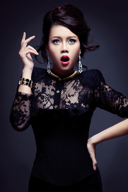 Ngắm vẻ đẹp gợi cảm của Trương Tùng Lan - 7 Ngắm vẻ đẹp gợi cảm của Trương Tùng Lan - 7