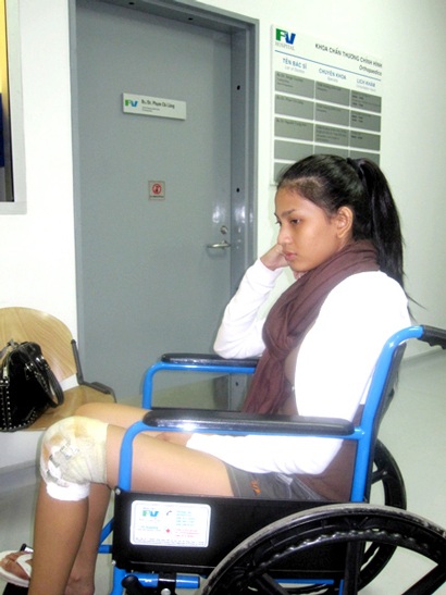 Á hậu Trương Thị May từ chối dự thi Hoa hậu Trái đất 2011 - 2 Á hậu Trương Thị May từ chối dự thi Hoa hậu Trái đất 2011 - 2