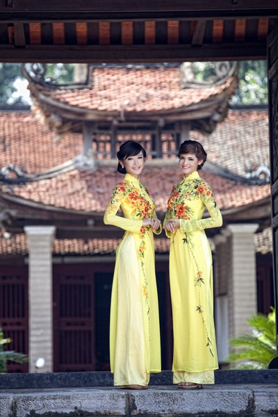 Người đẹp, siêu mẫu nhiệt tình “Tri ân Người mẹ” - 2 Người đẹp, siêu mẫu nhiệt tình “Tri ân Người mẹ” - 2