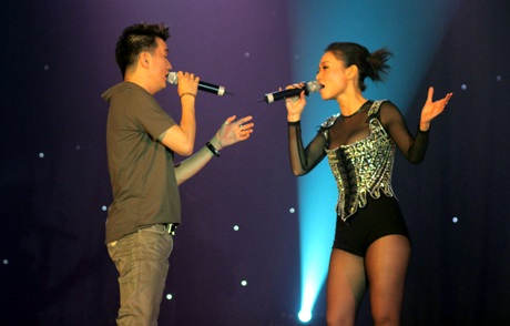 “Khoe” vòng một, Thu Minh khiến khán giả choáng váng! - 6