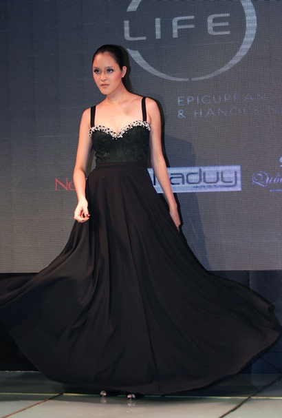 NTK Hà Duy ra mắt bộ sưu tập "nàng tiên cá" - 6