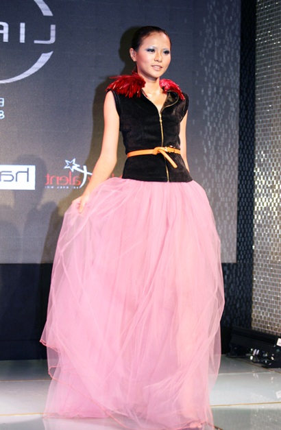 NTK Hà Duy ra mắt bộ sưu tập "nàng tiên cá" - 7