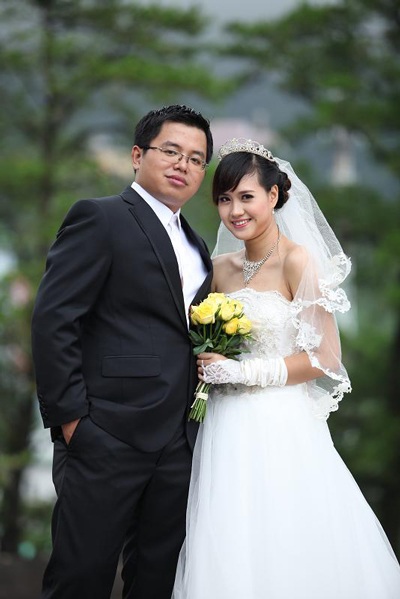 Nữ diễn viên “Blog nàng dâu” lên xe hoa - 3 Nữ diễn viên “Blog nàng dâu” lên xe hoa - 3