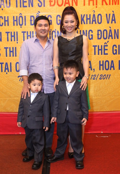 Thu Hương cùng chồng con sang Mỹ dự thi Hoa hậu Quý bà Thế giới - 1 Thu Hương cùng chồng con sang Mỹ dự thi Hoa hậu Quý bà Thế giới - 1