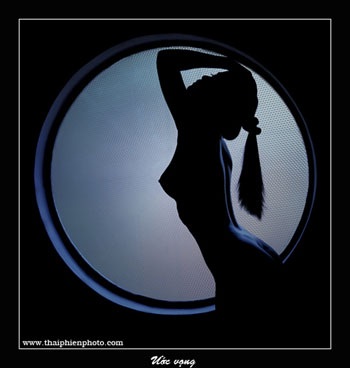 Chụp ảnh nude có cần lộ mặt? - 2 Chụp ảnh nude có cần lộ mặt?