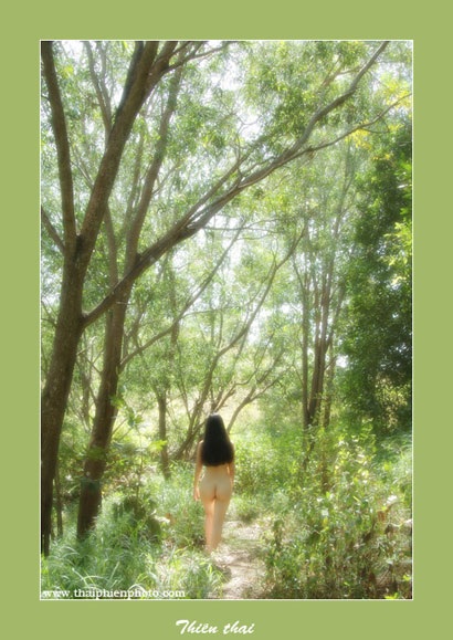 Ngắm chùm ảnh nude đẹp mê hồn của nghệ sĩ Thái Phiên - 6 Ngắm chùm ảnh nude đẹp mê hồn của nghệ sĩ Thái Phiên