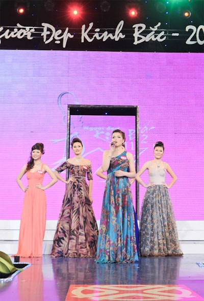 Nguyễn Thị Truyền đăng quang Người đẹp Kinh Bắc