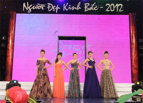 Nguyễn Thị Truyền đăng quang Người đẹp Kinh Bắc