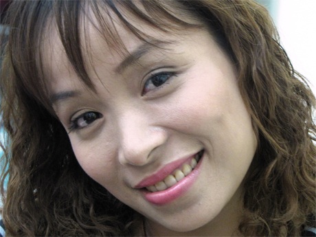 Trần Hoàng Thiên Kim: “Không dễ dàng rũ bỏ thơ ca” - 1 Trần Hoàng Thiên Kim: “Không dễ dàng rũ bỏ thơ ca” - 1